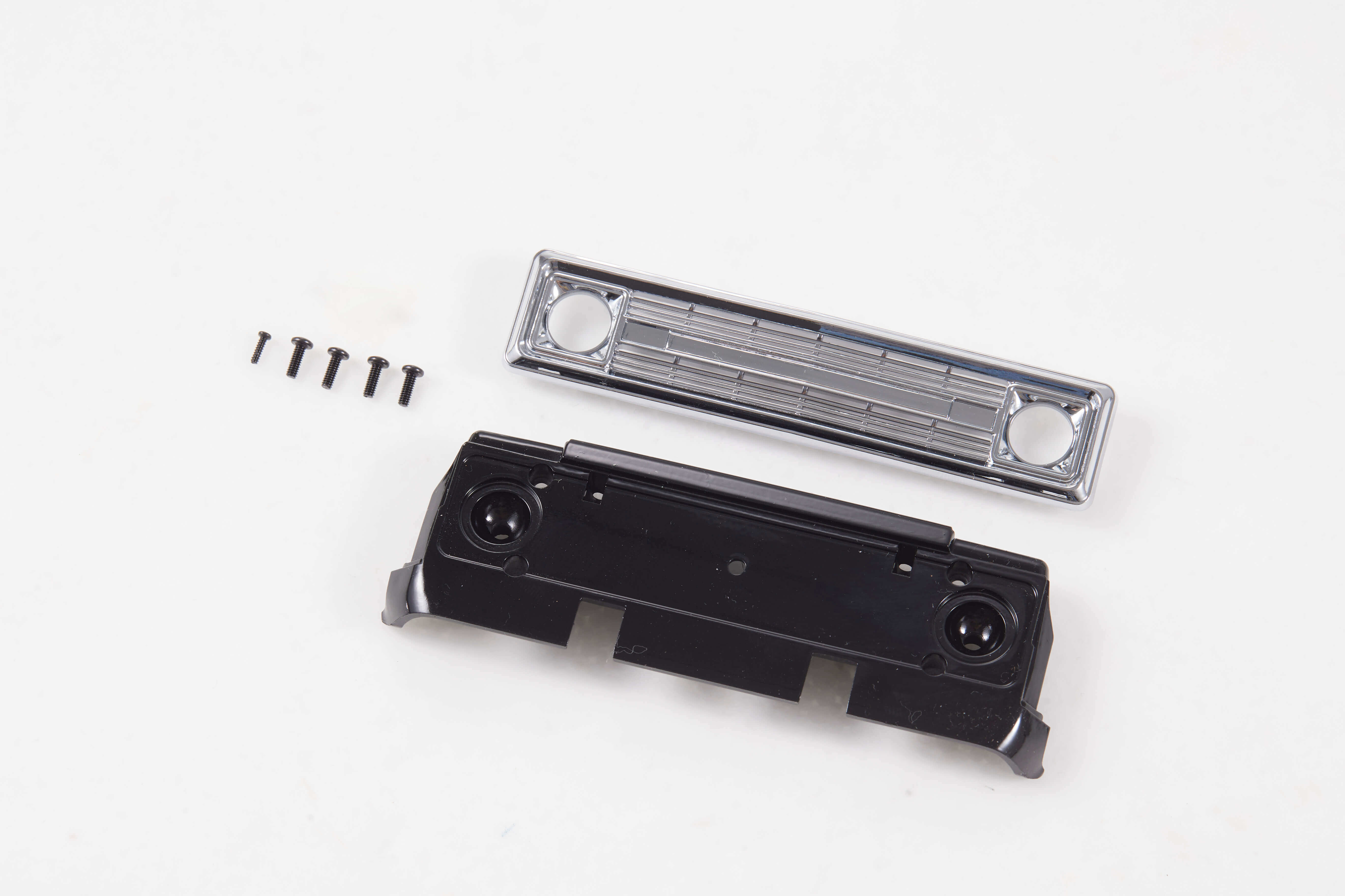 Upgrade Parts - 1:24 K5 BLAZER EXHAUSTION PLATE STYLE B (BLACK)